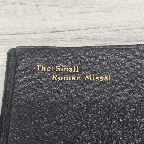 The Small Roman Missal Ave Maria Press Black 1935 Vintage Made In Belgium - Foto 2 di 12