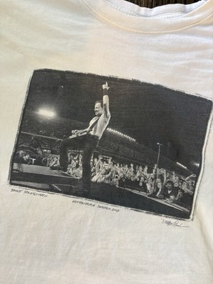 XXL, XL runs small Clinch Bruce Springsteen Sweden 2012 Cream T Shirt Concert