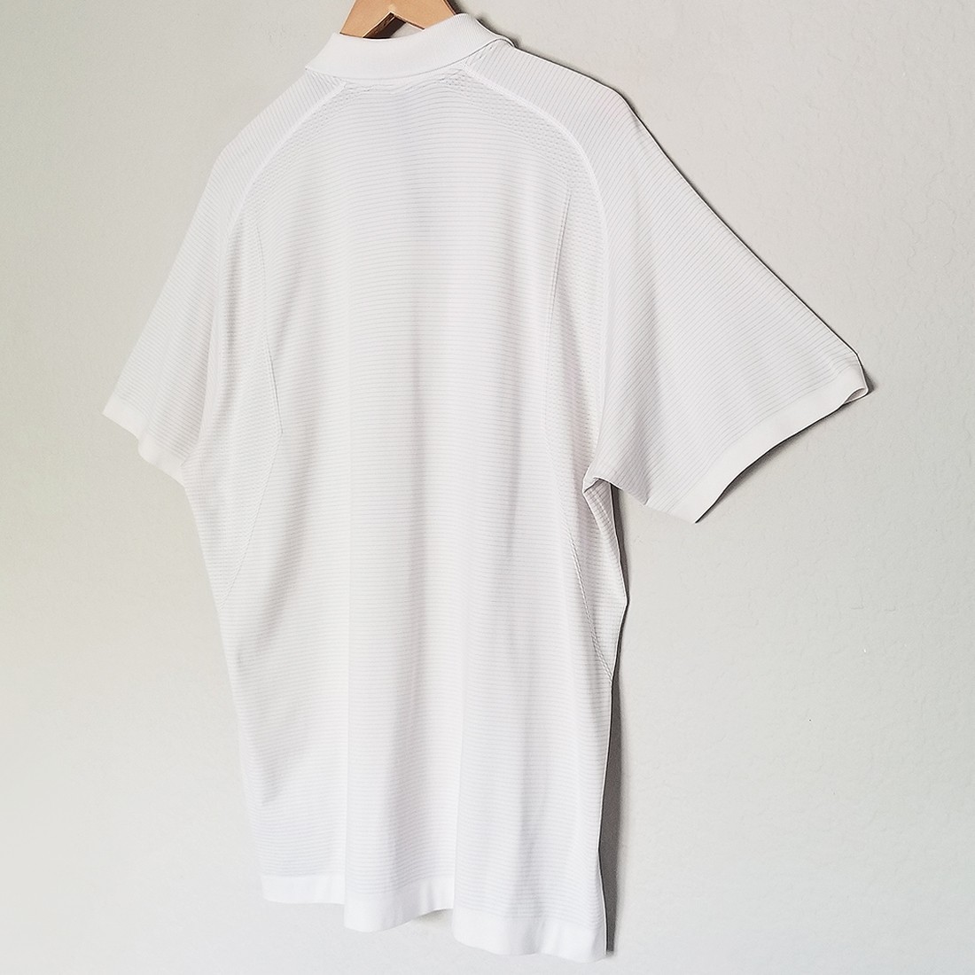 Lululemon Men’s XXL Metal Vent Tech Polo Shirt Off White Vented Breathable Golf thumbnail 3