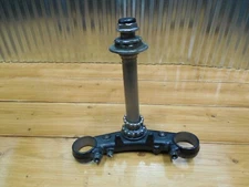 01-06 Honda CBR600F4 LOWER TRIPLE TREE / FORK CLAMP 53219-MBW-J60