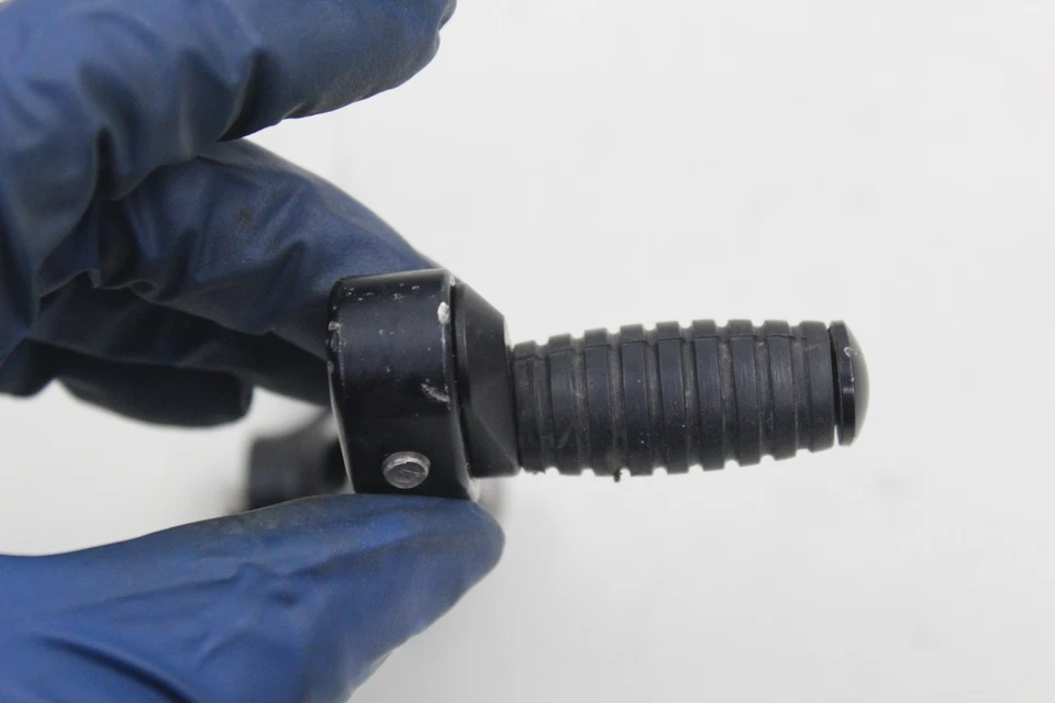 Juego trasero Ducati Hypermotard 1100S 1100 796 Rizoma soportes clavijas pedales Foto 4 de 4