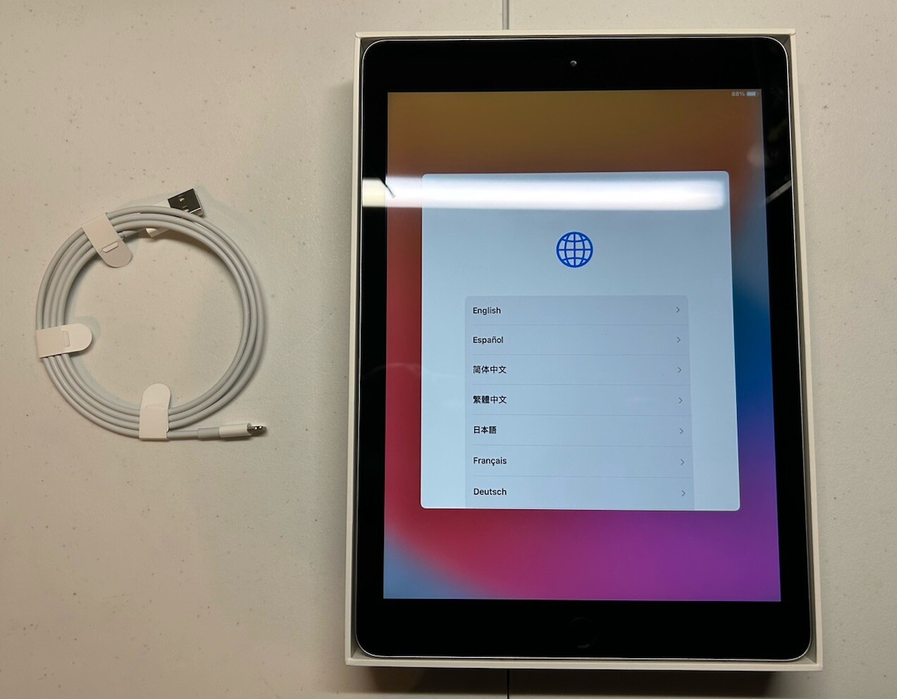 iPad 5th Gen, 32GB, WiFi Only,  EXCELLENT SHAPE-image