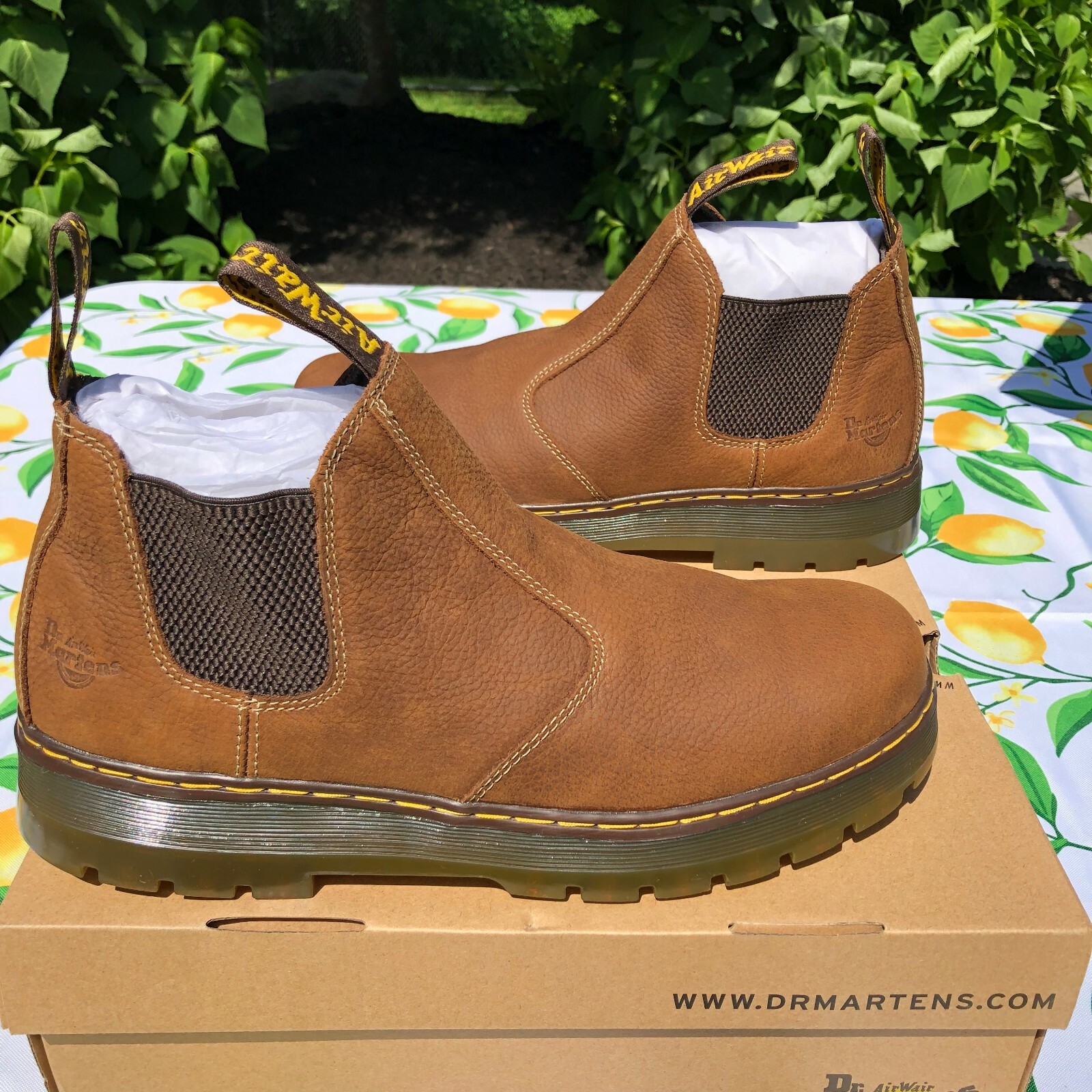 dr martens pull on boots