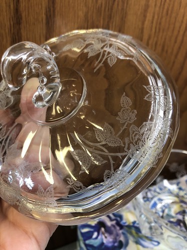 Heisey ROSE covered Chocolate Dish (Wave Finial) 5" diameter and tall - Picture 4 of 10