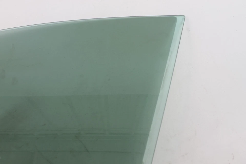 04-10 BMW E60 525i 530i 535i Driver Left Front Door Window Glass OEM - Image 3 of 4