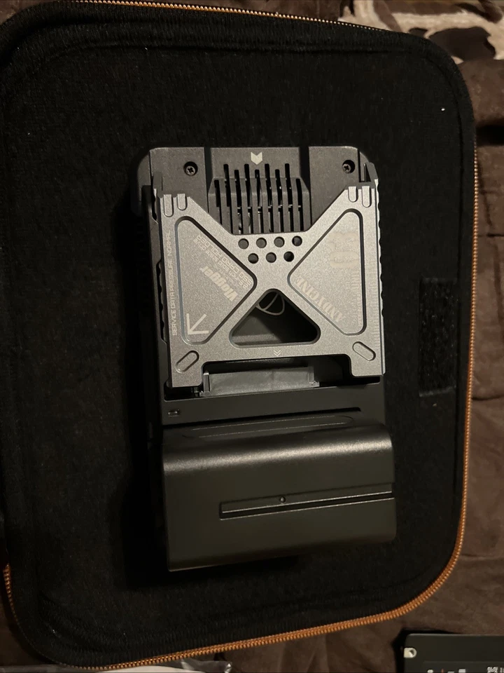 ОТЛИЧНЫЙ монитор записи Atomos Ninja V 5 дюймов 4K HDMI — черный - Изображение 3 из 4