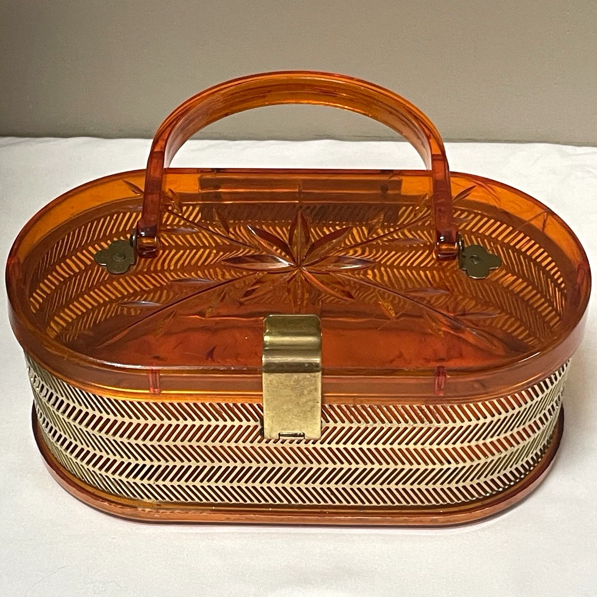 Lucite 1950s Vintage Bags, Handbags & Cases | Updated Sep 2026