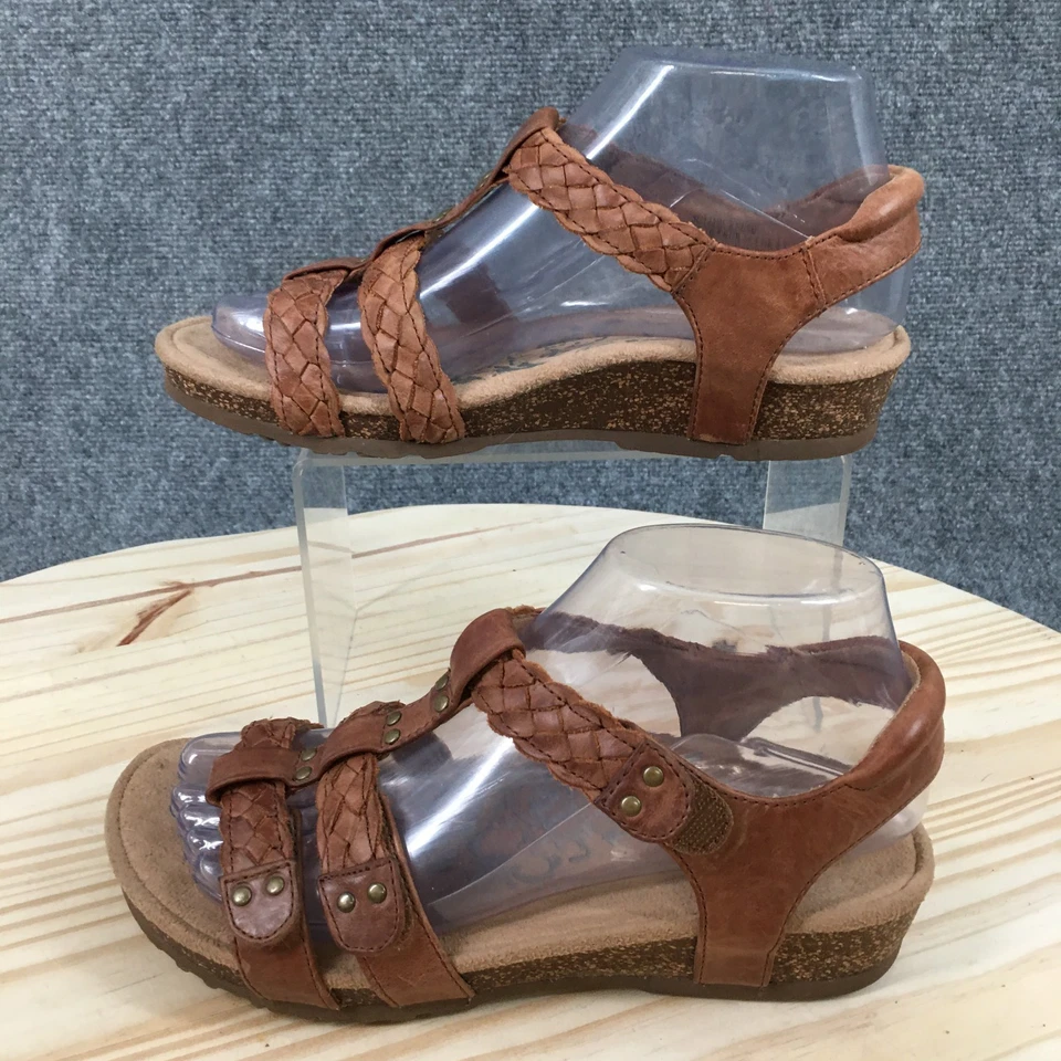 Sandalias Aetrex para mujer 6,5 Reese correa trenzada cuña con correa de cuero marrón Foto 2 de 4