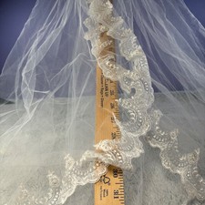Wedding Bridal Veil 36in Finger Tip Length Lace Pearl Edge Hair Comb Hand Sewn