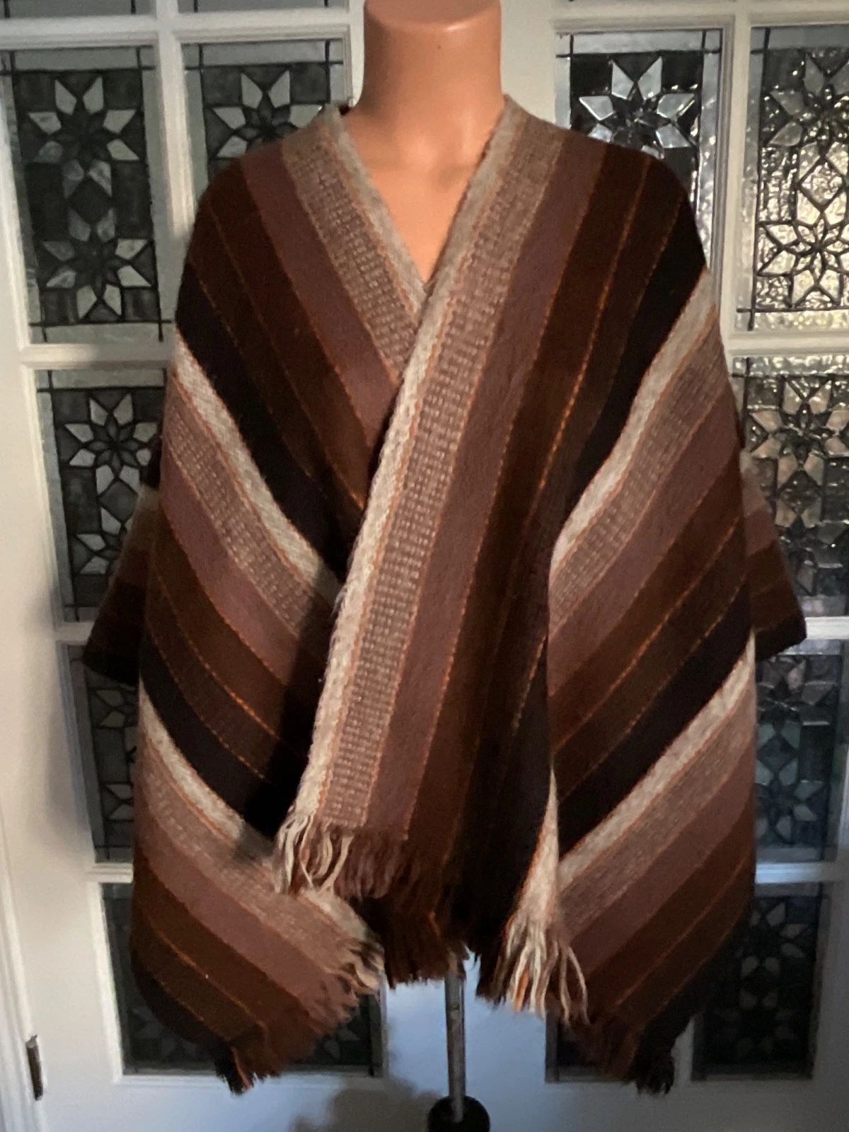 Vintage Shawl Butterfly Soft Alpaca Poncho Boho Tribal Western Serape Wrap 58X43
Opens in a new wind