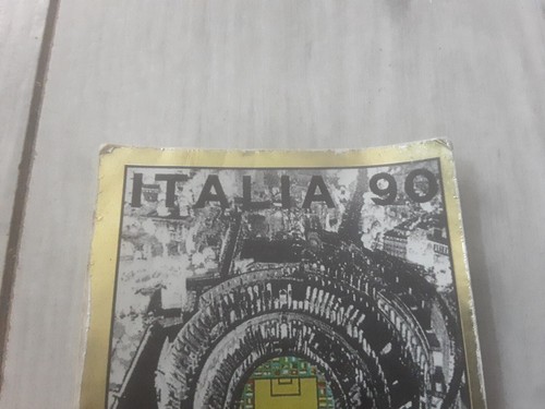 PANINI ITALIA 90 STICKER - ITALIA BADGE N 3 ORIGINAL HOLO STICKER MEDIUM CONDITION - Picture 2 of 8