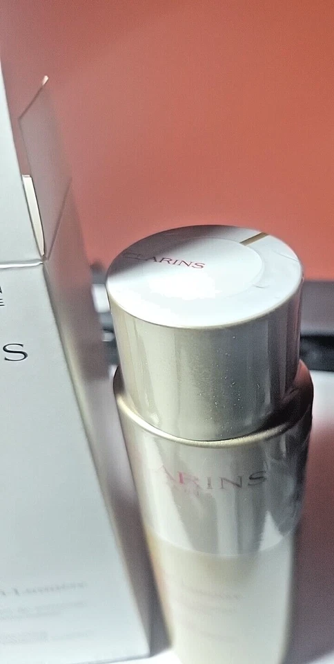 CLARINS Nutri-Lumiere Tratamiento Renovador Esencia 6.7oz CAJA PROBADORA SELLADA Foto 3 de 4