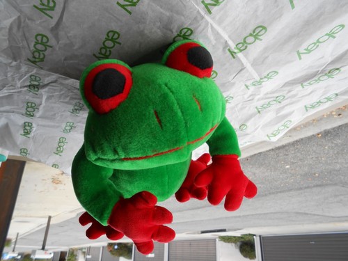 Good Stuff Plush Tree Frog Green Red Feet Eyes - Picture 5 of 5