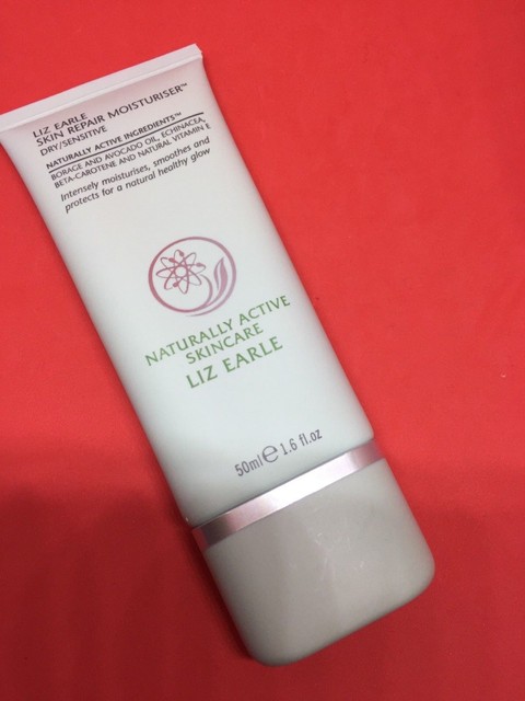 liz earle moisturiser dry sensitive