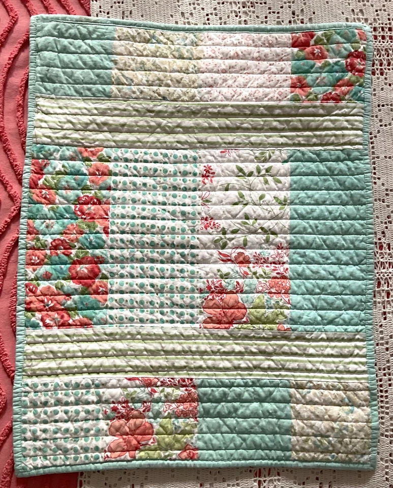 MARTHA STEWART 2 FUNDAS~COLCHA POSEY DE RETAZOS DE AGUA Y CORAL~ALGODÓN TALLA ESTÁNDAR EXCELENTE Foto 4 de 4