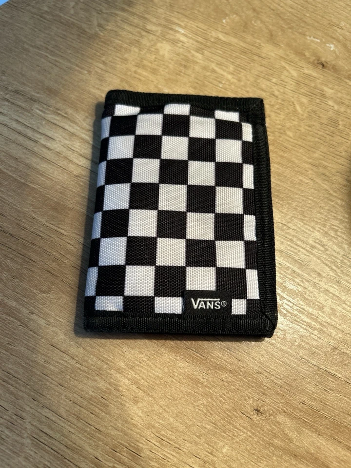 Cartera clásica VANS a cuadros blanca y negra triple pliegue a cuadros nueva sin etiquetas Foto 2 de 4