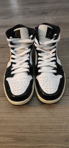 Air Jordan 1 Mid SE Patent Black Gold - Picture 2 of 11