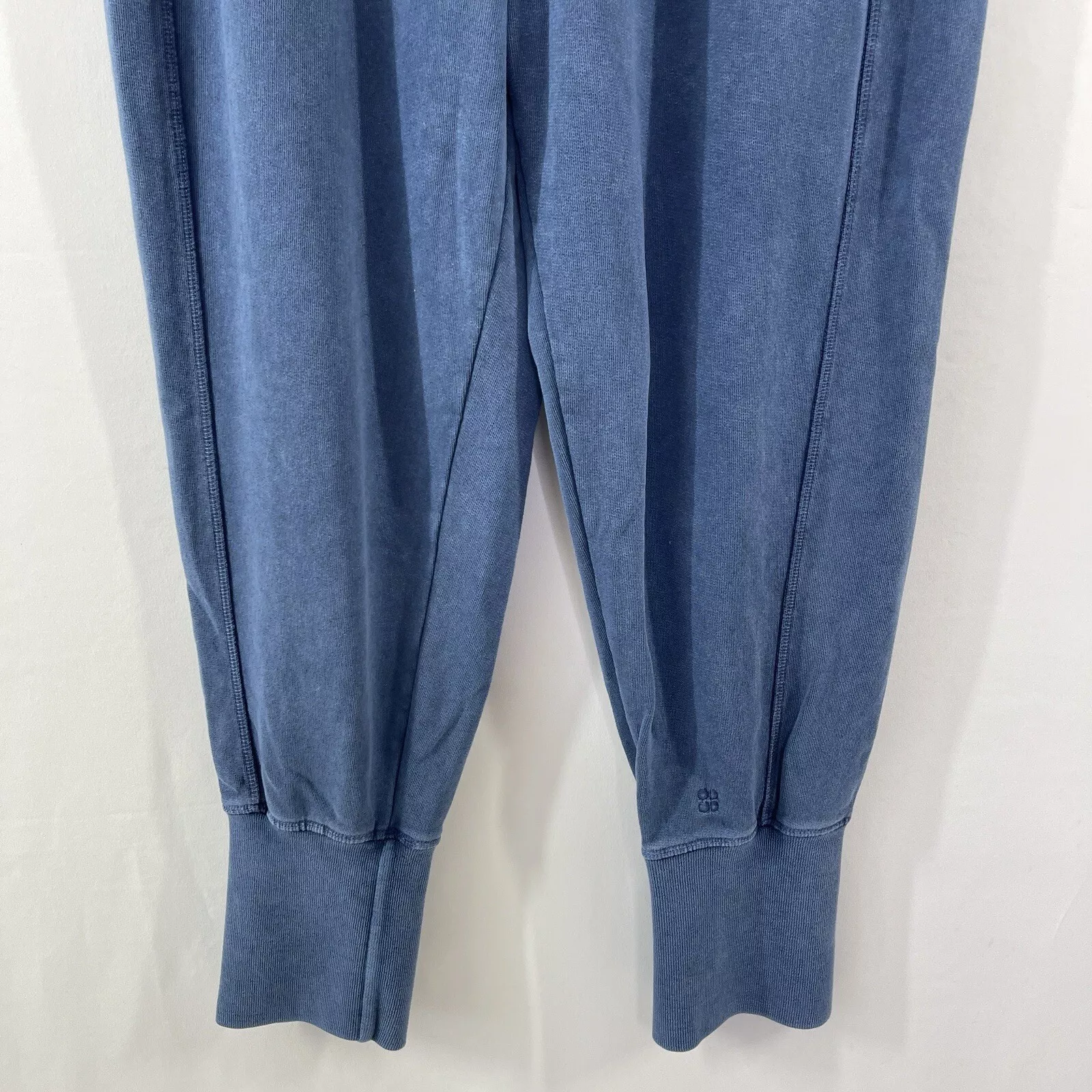 sweaty-betty jogger yoga athleisure comfy pocket sweatpants