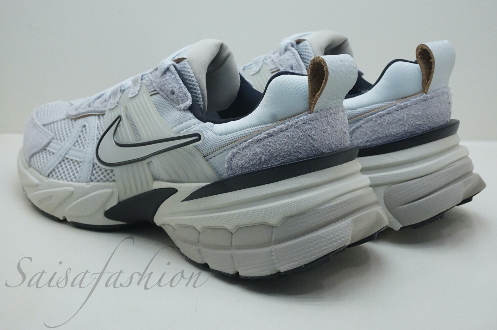 Nike V2K Run Pure Platinum Chrome FN6703-002 Women's Sz 10