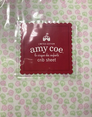 Amy Coe Target le cirque des enfants Tiny Applause Floral Baby