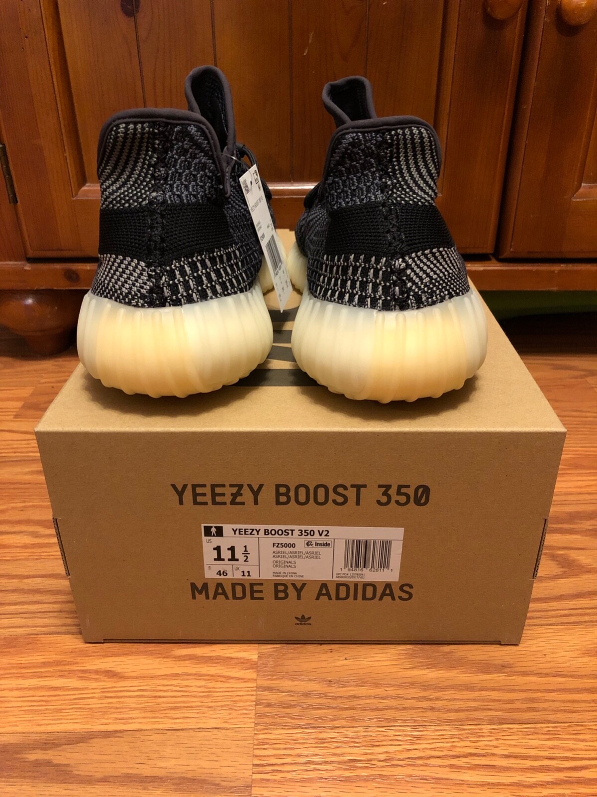Yeezzy Box 🔥New In Box Adidas Yeezy Boost 350 V2 Asriel Carbon FZ5000 Mens Size 11 ...