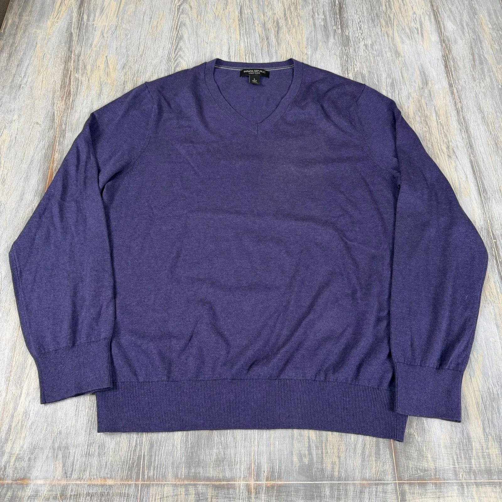 Banana Republic Luxury Blend Silk Cotton Cashmere V-Neck Sweater Lavender Mens L