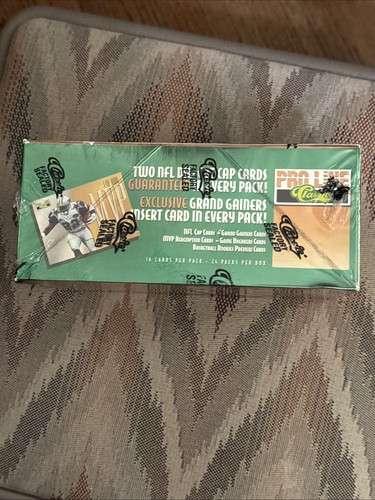 PRO LINE CLASSIC FACTORY SEALED 1995 (24 packs with 16 cards) - Picture 6 of 7