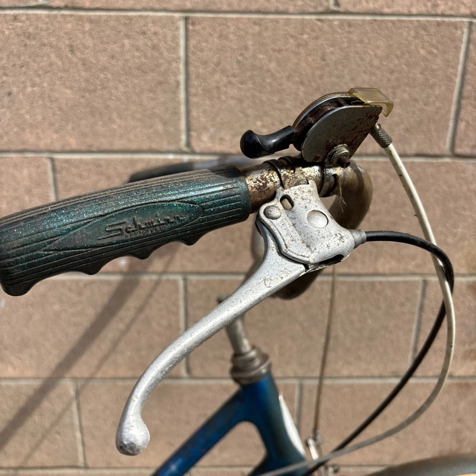 VINTAGE 1970 SCHWINN BREEZE 3 SPEED BICYCLE BIKE EX COND ORIGINAL GIRLS OR BOYS - Image 3 of 4