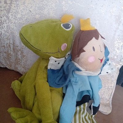 IKEA KVACK Prinz und Frosch wendbar 13 Zoll Plüschtier Stofftier Der Froschkönig