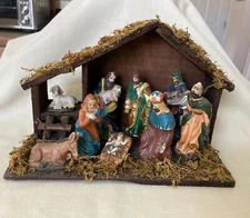 Dickson’s 9 Piece Porcelain Nativity With Moss Creche 2000