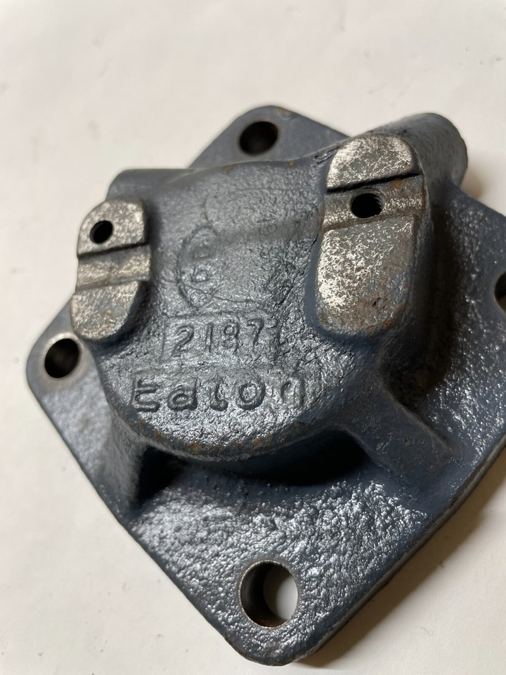 EATON FULLER 19690 OEM RANGE CYLINDER COVER | eBay