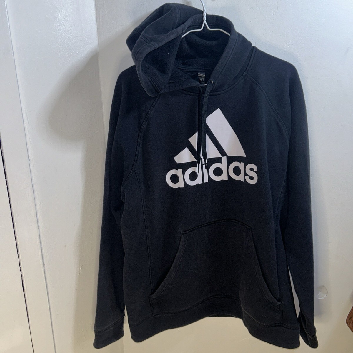 adidas mountain logo