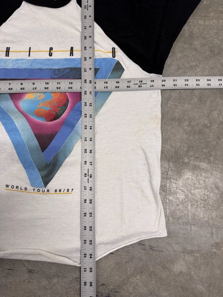 Vintage Chicago Band Shirt Mens Medium 1986/87 World Tour 80s Raglan 3/4 Sleeve - Image 4 of 4