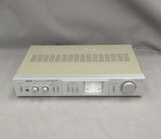 AKAI STEREO Integrated Amplifier AM U01 Vintage Hi Fi Component – SA4