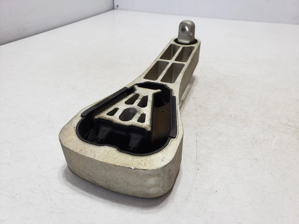 ✅ 16-25 OEM Volvo XC90 Engine Motor Torque Strut Mount Support Bracket - Image 4 of 4