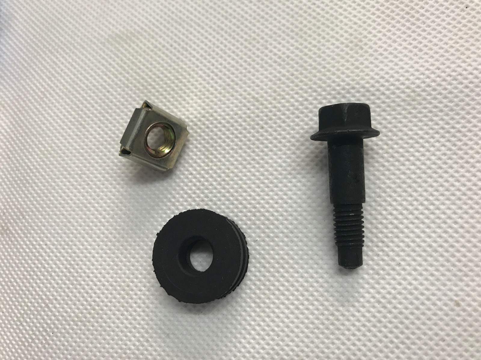 Land Rover Defender & Discovery2 TD5 Engine Cover Captive Nut, Washer