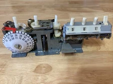 Working Singer/Studio Built-in Row Counter Assmbly + Row Counter (560K) AB