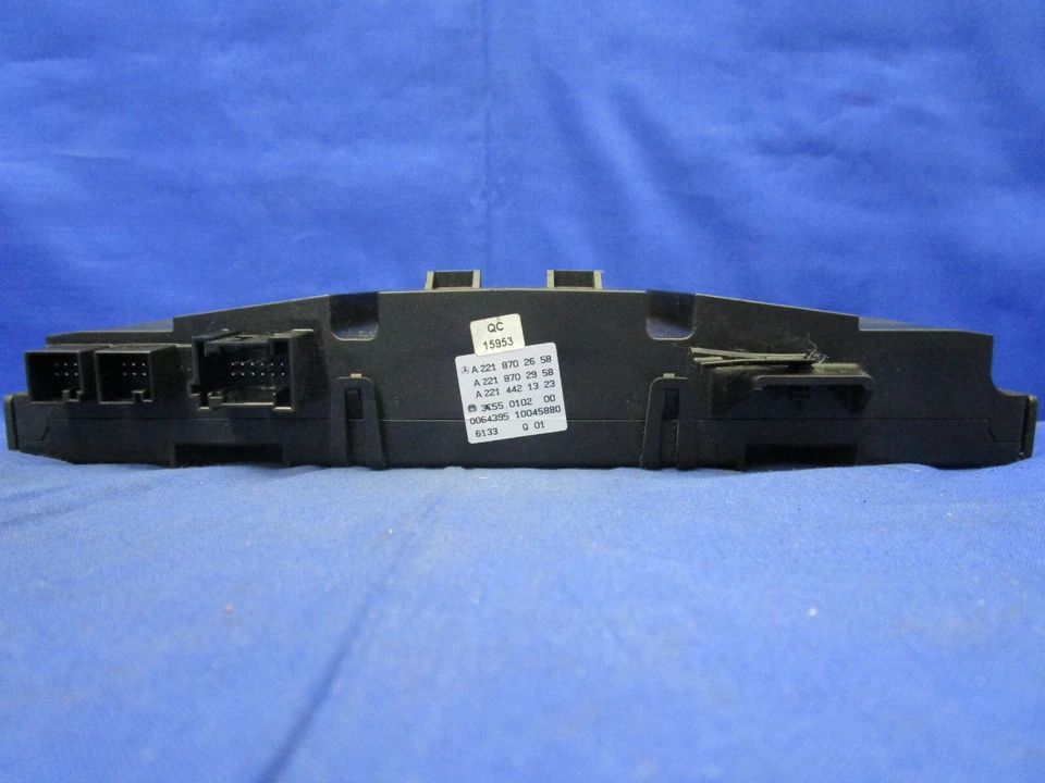 Interruptor de control térmico PN 221 870 86 58 Mercedes Benz S 550 2007 Foto 4 de 4