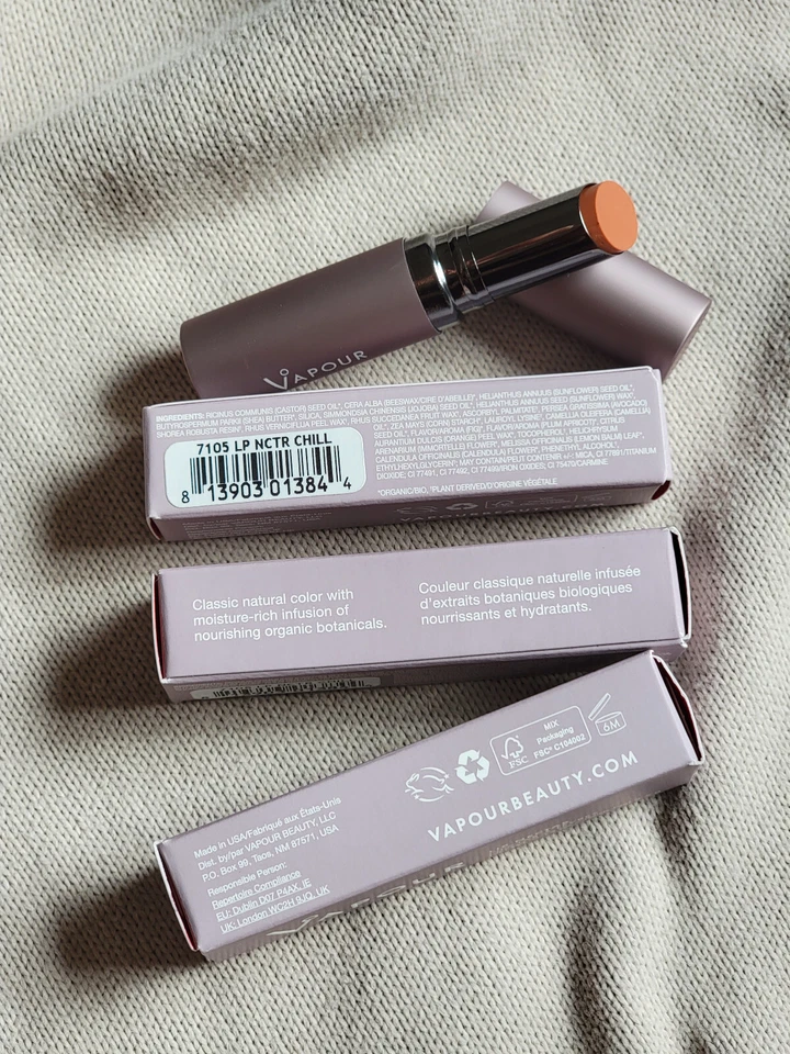 Néctar labial orgánico Vapour Beauty - frío, 0,12 OZ Foto 2 de 2