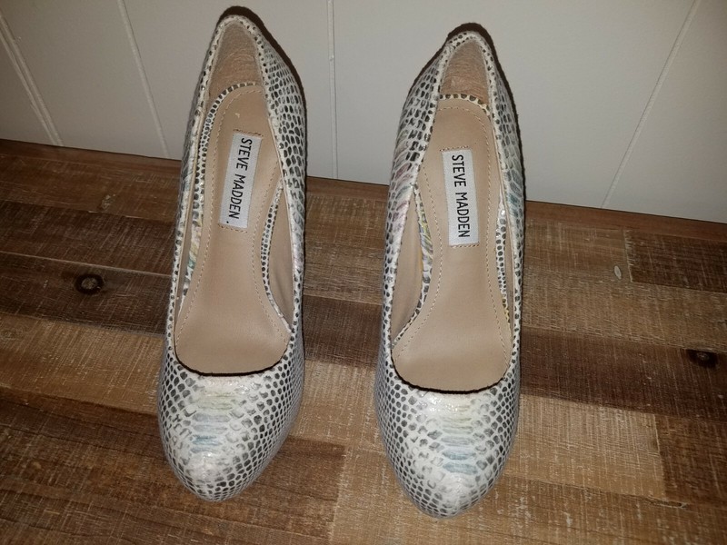 STEVE MADDEN WOMEN'S "NALA" SHOES  SIZE 6M