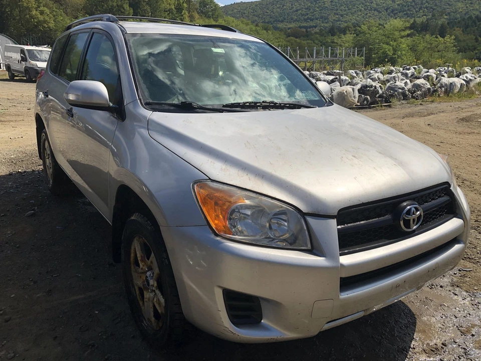 11 TOYOTA RAV-4 Front Bumper Reinforcement Bar Foto 3 de 4