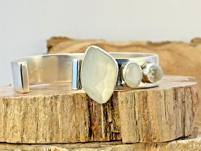 Lilly Barrack Sterling Silver Quartz 3 stone Modern Style Cuff Bracelet--295.26