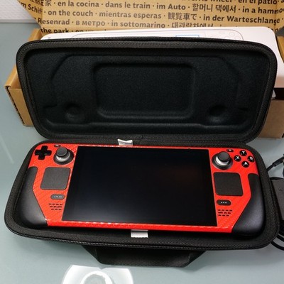 Valve Steam Deck 256GB LCD Spielkonsole Handheld - Schwarz mit Dbrand Skin OVP