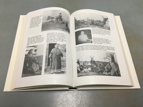 "Walking in the Sacred Manner" 1st/1st HC/DJ 2021 Plains Indians - Picture 11 of 12