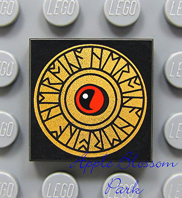 NEW Lego Heroica 2x2 Black Printed TILE - Gold Shield w/Red Jewel Gem Stone Pic