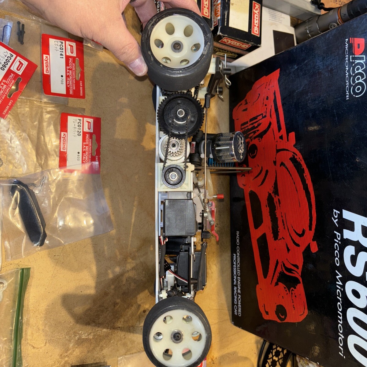 レヴ３００Ｓ　キョーショー Kyosho Lazer ZX-S Evo reproduction build, Part 3 - YouTube