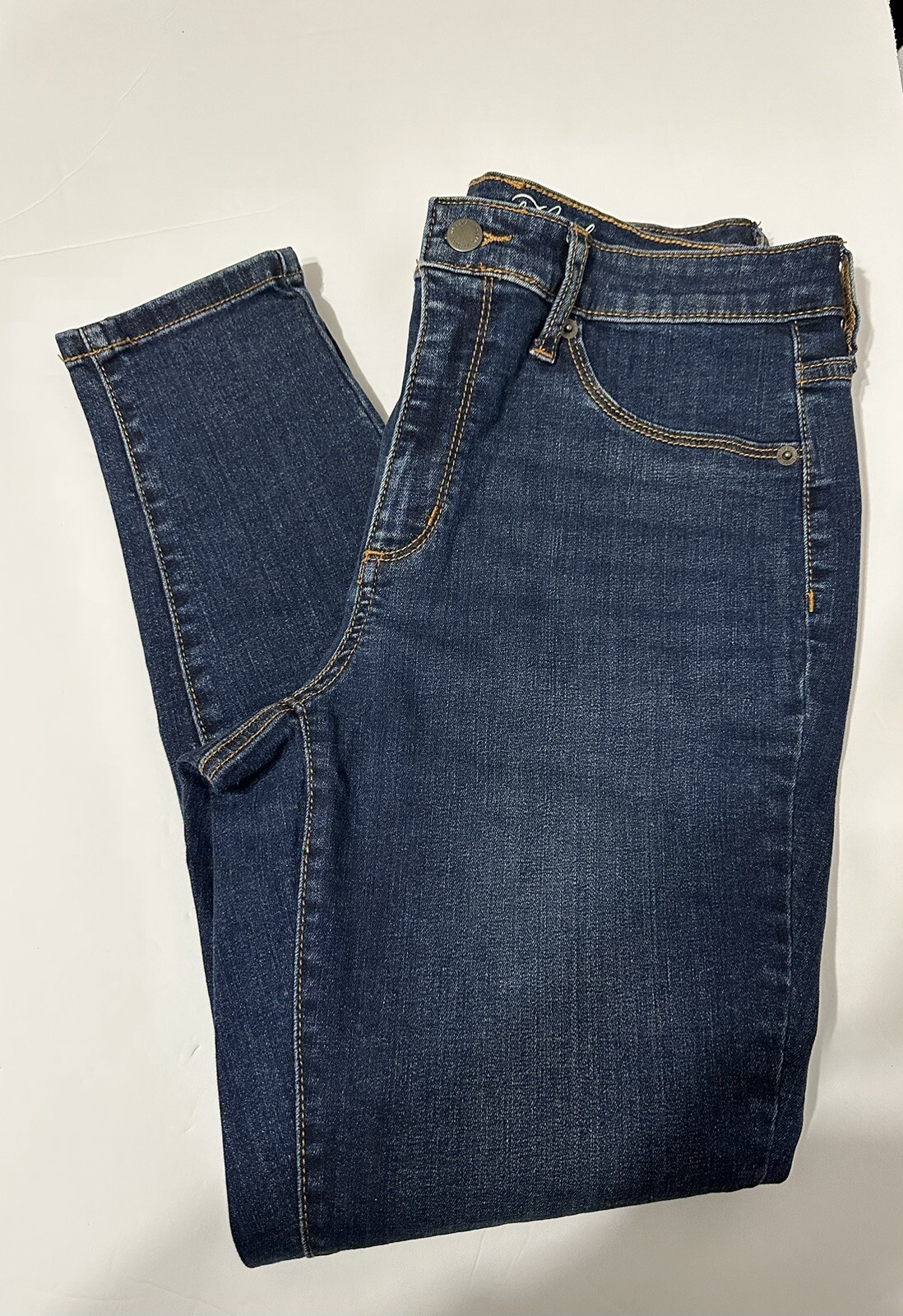 Universal Thread Jeans - image 3