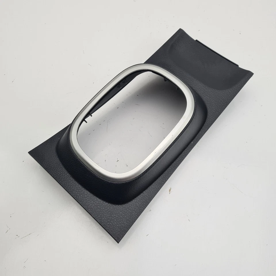 Nissan Tiida Automatic Shifter Surround Trim C11 09/04-01/13 - image 3 of 4