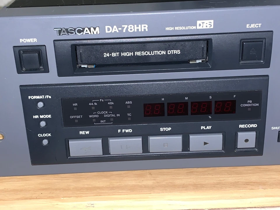 Tascam DA-78HR 24-Bit High Res DTRS Digital Recorder / Player (NEEDS REPAIR) - Image 3 of 4