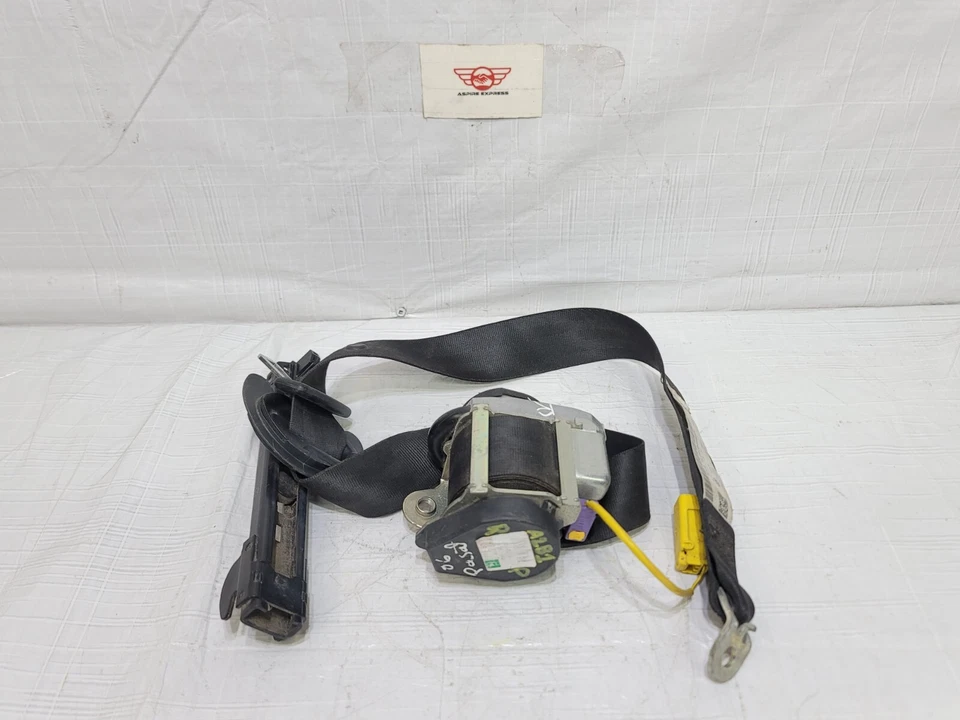 2006-2007 Volkswagen Passat Seat Belt Front Right Passenger Side 3C1-857-706-G - Image 2 of 4